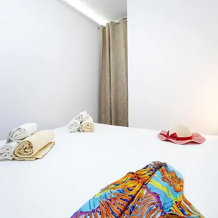 1012 Cristianos Front Row Sea, Pool Free Wifi Apartmán *