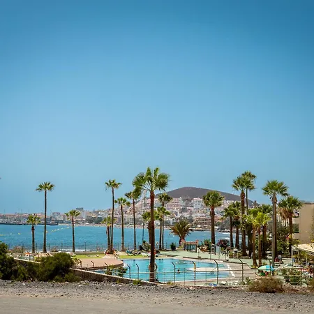 1012 Cristianos Front Row Sea, Pool Free Wifi