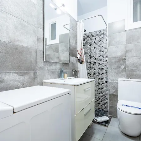 1012 Cristianos Front Row Sea, Pool Free Wifi