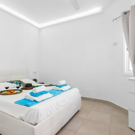 1012 Cristianos Front Row Sea, Pool Free Wifi Apartment Arona (Tenerife)