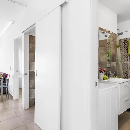 1012 Cristianos Front Row Sea, Pool Free Wifi Apartment Arona (Tenerife)