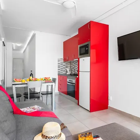 1012 Cristianos Front Row Sea, Pool Free Wifi Apartament