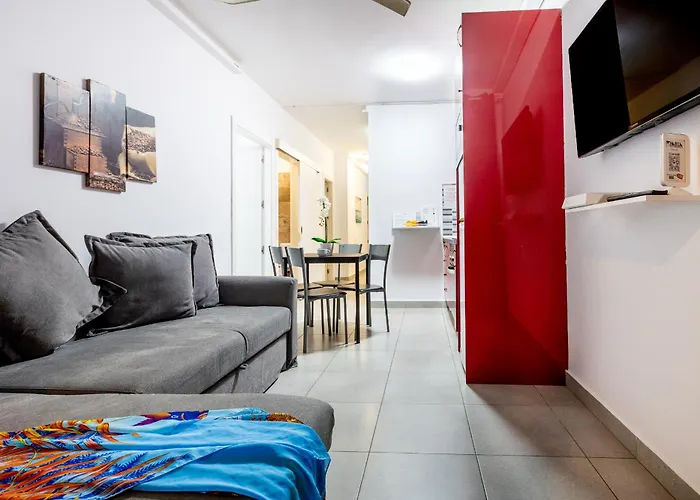 1012 Cristianos Front Row Sea, Pool Free Wifi