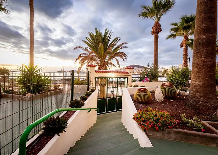 1012 Cristianos Front Row Sea, Pool Free Wifi Apartmán *