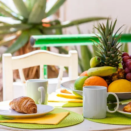 1012 Cristianos Front Row Sea, Pool Free Wifi Apartmán *