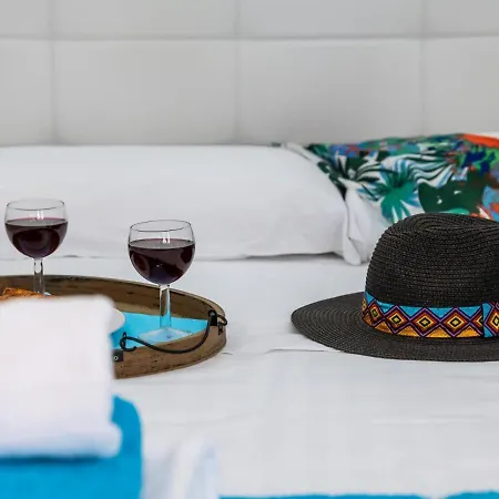 1012 Cristianos Front Row Sea, Pool Free Wifi Apartmán