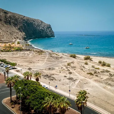 1012 Cristianos Front Row Sea, Pool Free Wifi Apartmán *